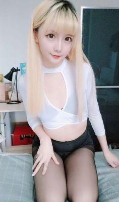 红色假期黑色婚礼 电影中字