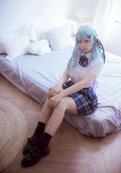 灰色的果实