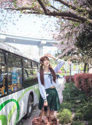 露西妮在线观看