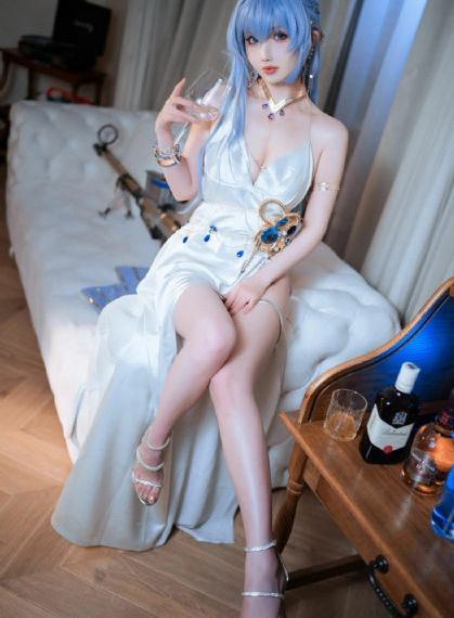 丰满少妇被猛烈进入的故事李龙