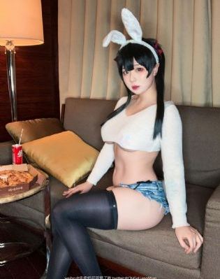 男人激情吮乳吃奶视频60分钟