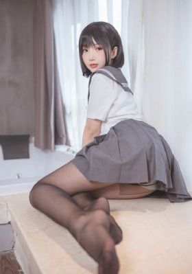 《湿濡的女人》在线