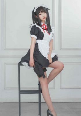 年轻的女教师电影